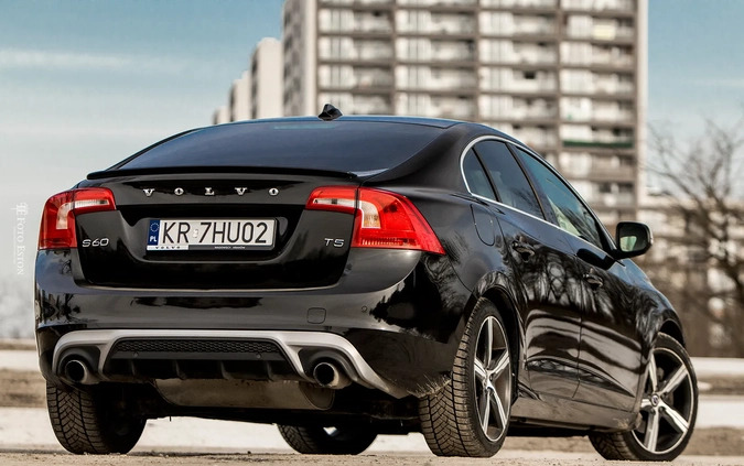 Volvo S60 cena 79900 przebieg: 159000, rok produkcji 2018 z Kraków małe 407